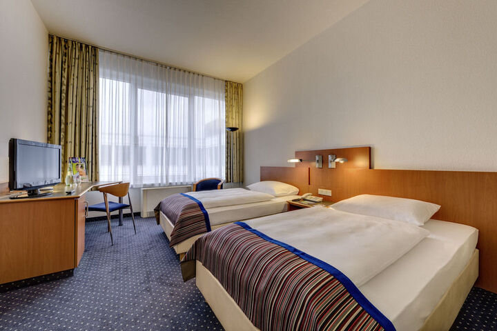 Room 19 of 26
