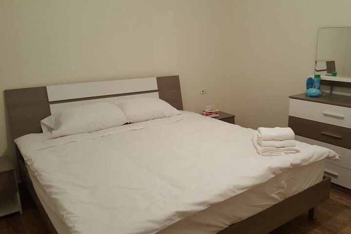 Room 3 of 13