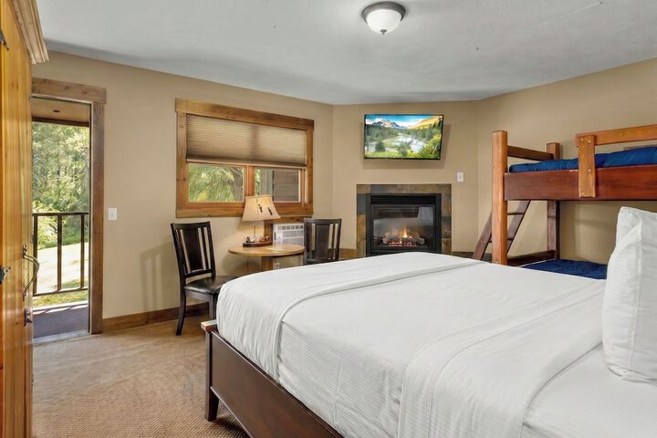 Room 14 of 49