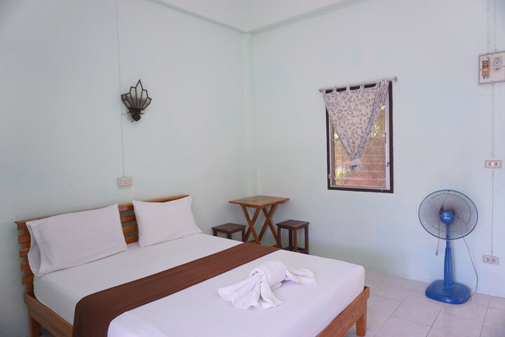 Room 5 of 30