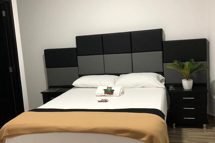 Room 15 of 30