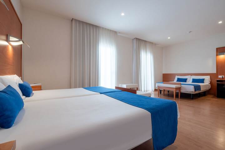 Room 10 of 89