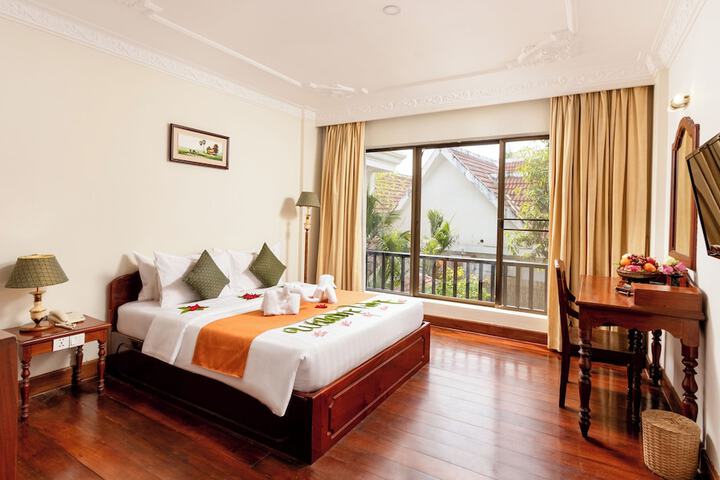 Room 15 of 63