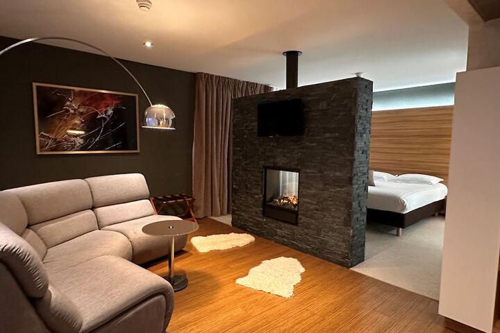 Room 12 of 57