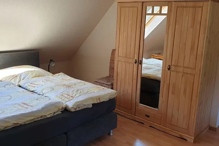 Room 5 of 14