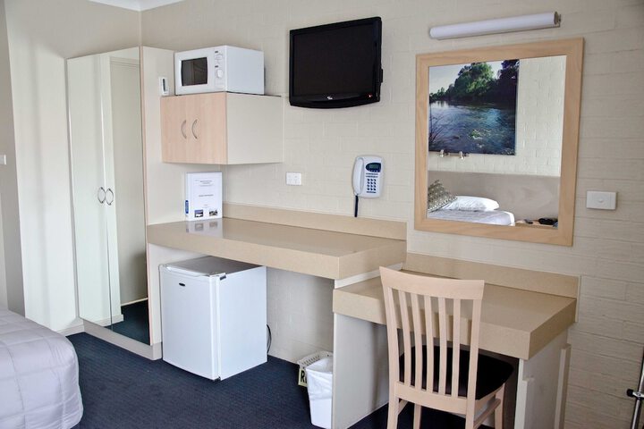 Room 21 of 31