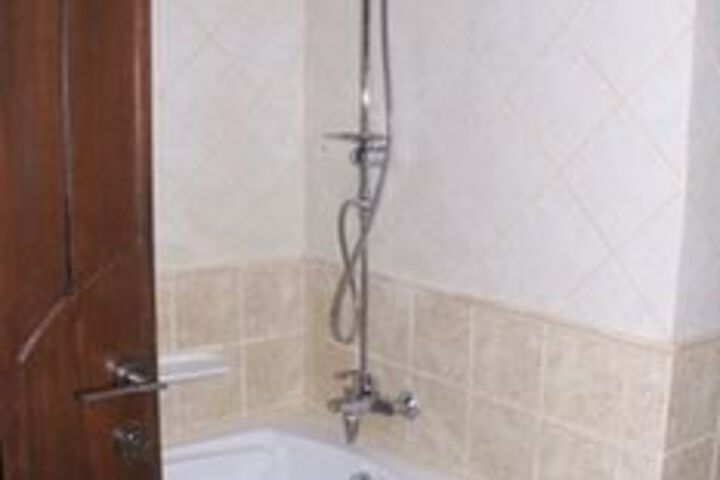 Room 2 of 49