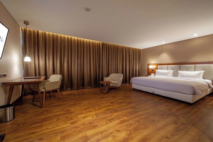 Room 7 of 54