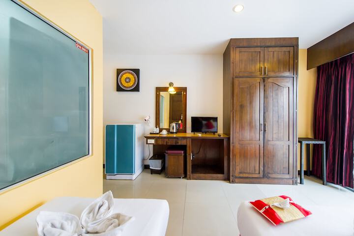 Room 25 of 35