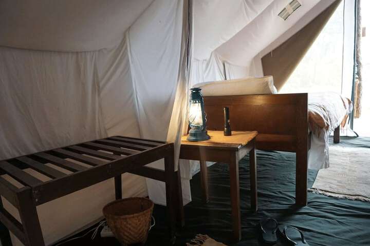 Room 6 of 12