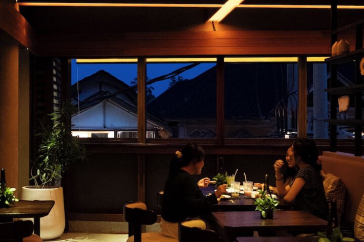 Dining 152 of 197