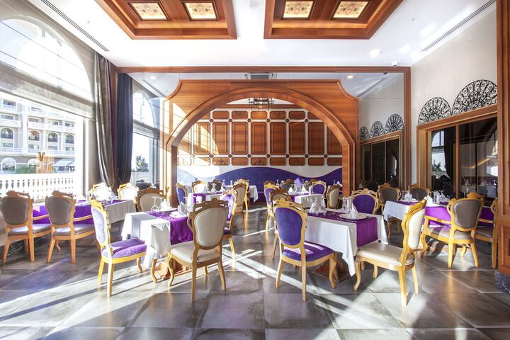 Dining 62 of 91
