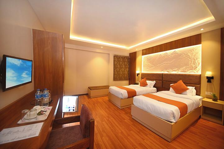 Room 12 of 39