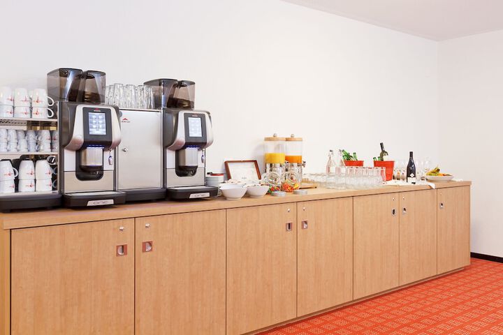 Breakfast/Coffee Service 45 of 58