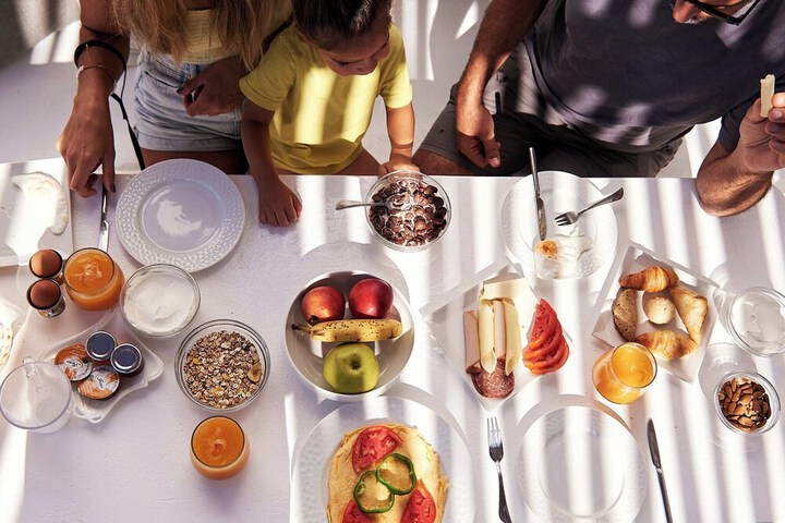 Breakfast/Coffee Service 54 of 79