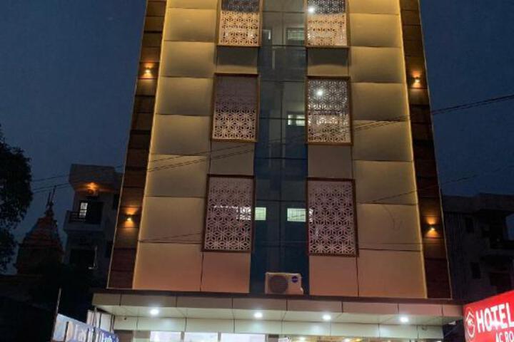 HOTEL HAPPY STAY