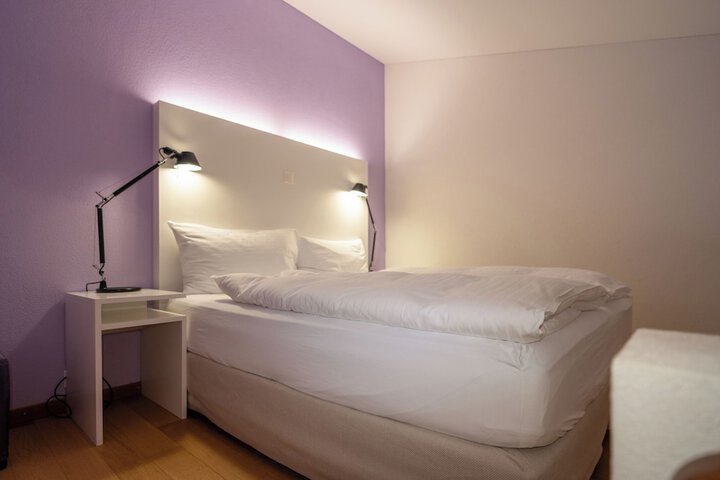 Room 20 of 98