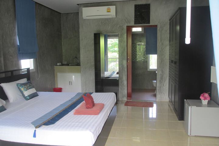 Room 21 of 50