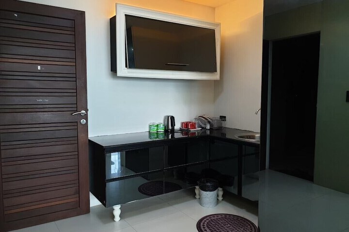 Room 80 of 263