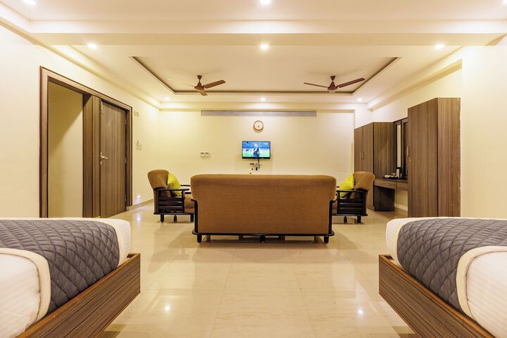 Room 8 of 29