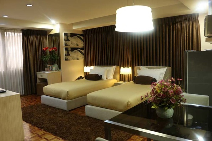 Room 10 of 44