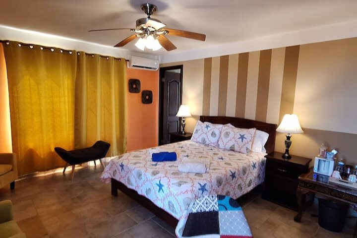 Room 13 of 125