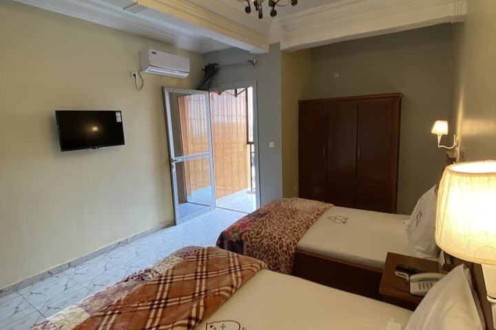 Room 4 of 21