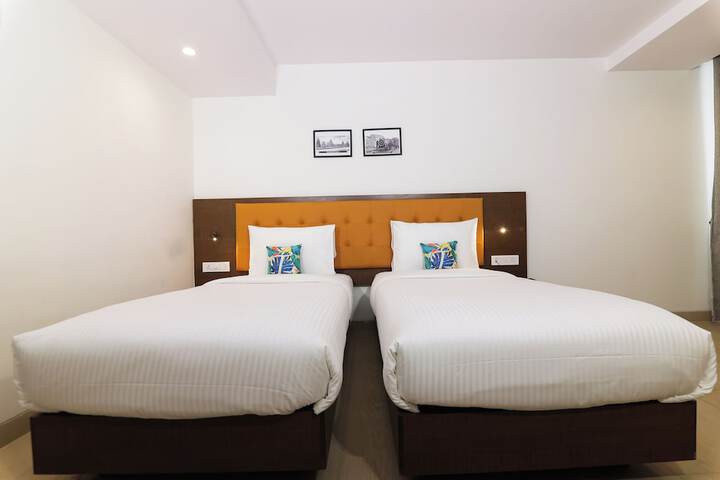 Room 4 of 13