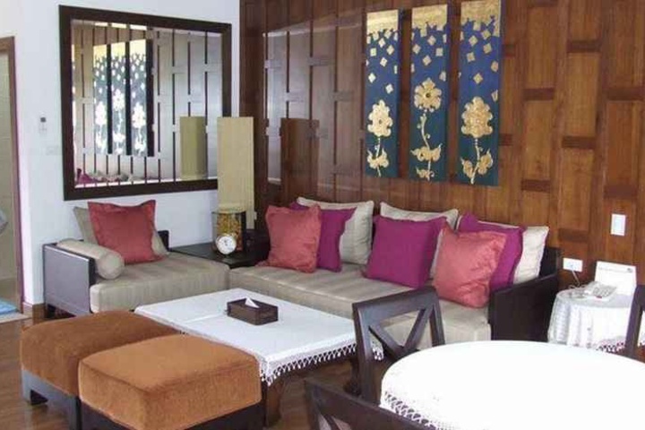 Room 4 of 10