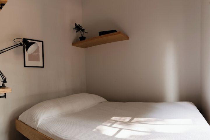 Room 8 of 50