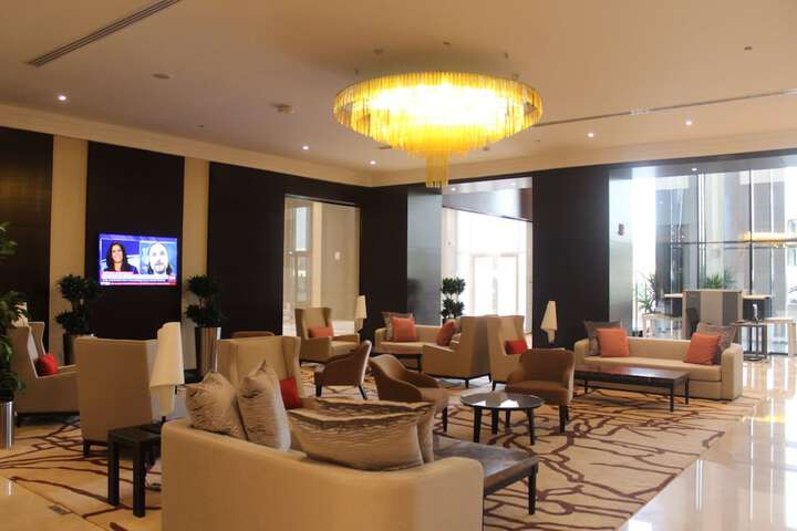Entrance & Lobby