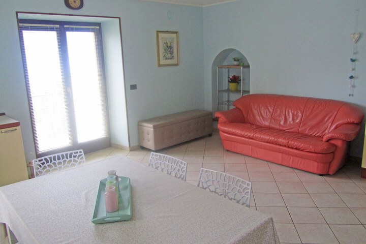 Room 11 of 25