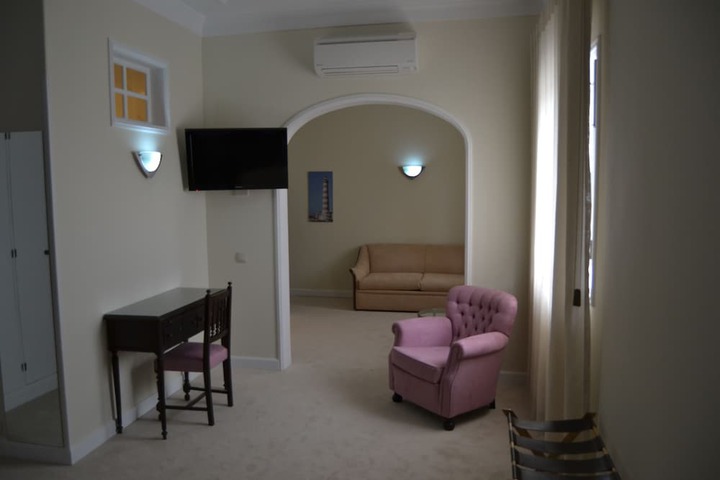 Room 25 of 57