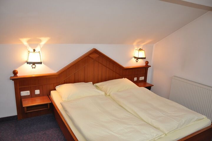 Room 8 of 57