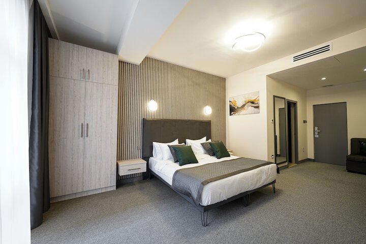 Room 40 of 209