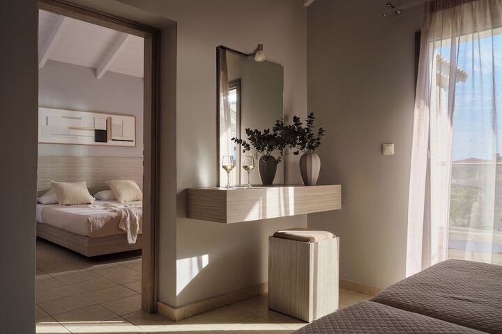 Room 40 of 198