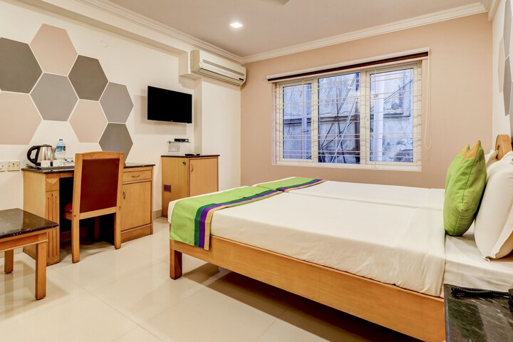 Room 20 of 65