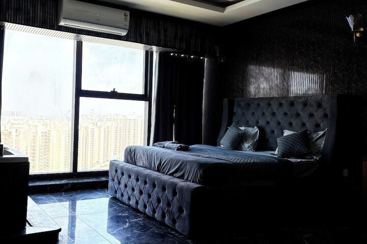 Namaste B & B With Jacuzzi I Noida