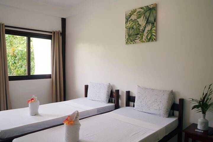 Room 7 of 34