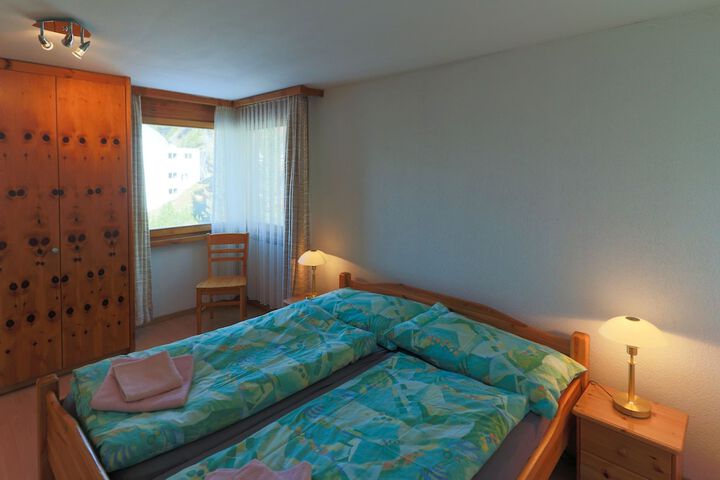 Room 32 of 169
