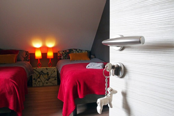 Room 9 of 116
