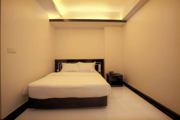 Room 7 of 17
