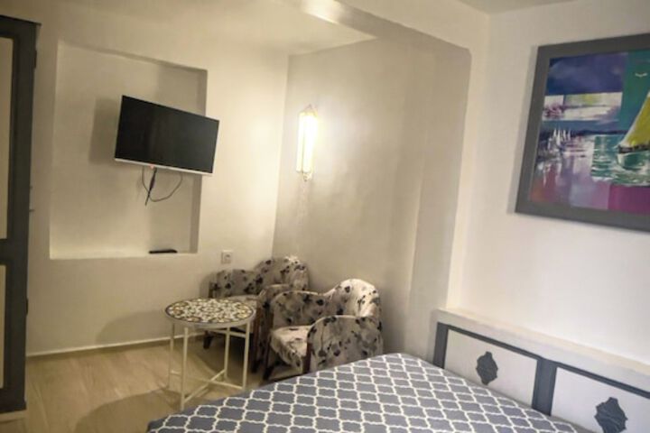 Room 45 of 128