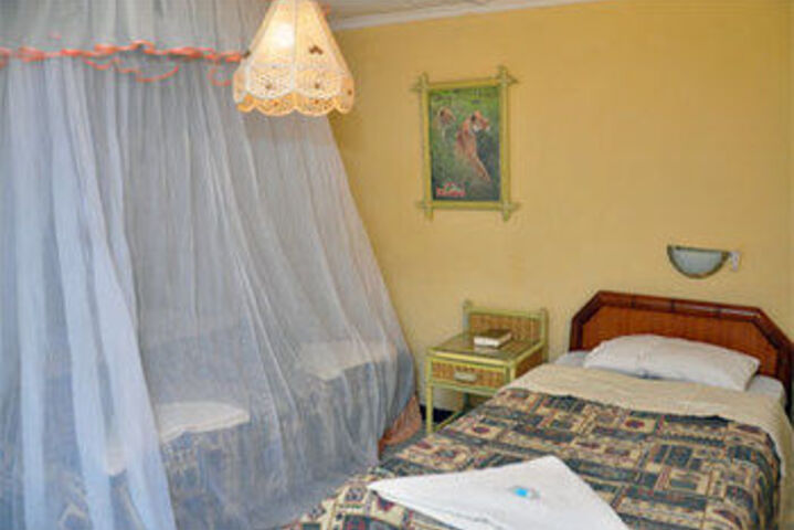 Room 15 of 26