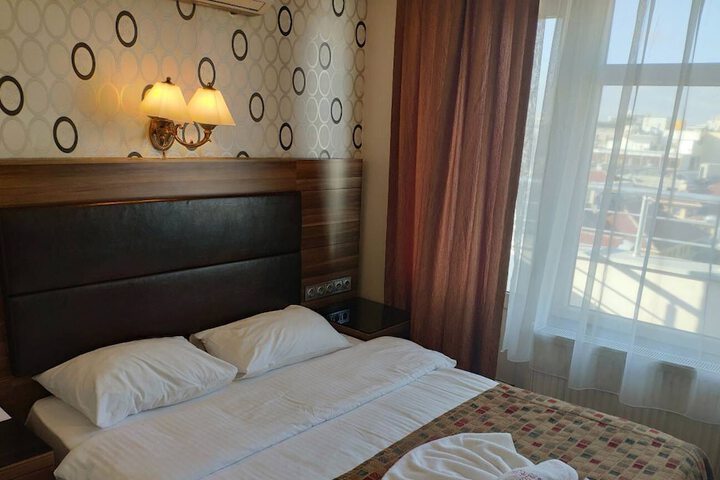 Room 17 of 46