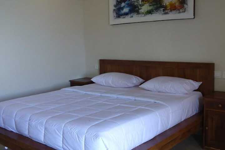 Room 4 of 26