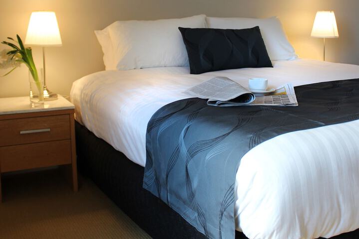 Room 2 of 40