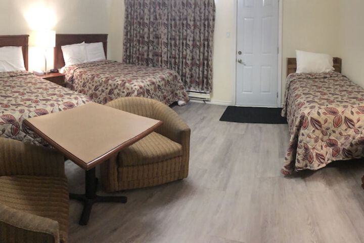 Room 6 of 45