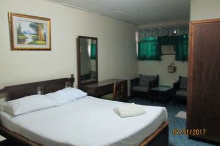 Room 15 of 30