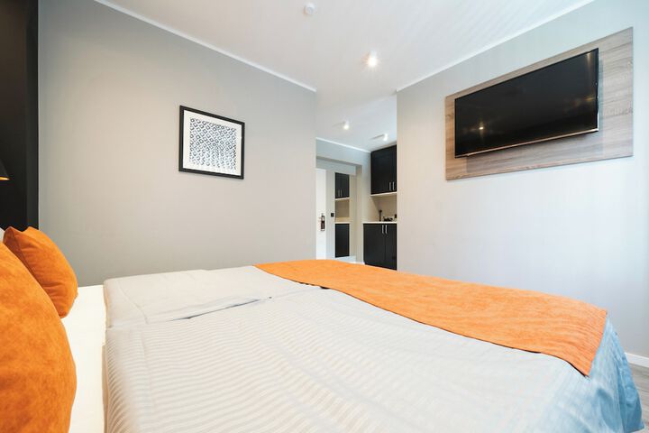 Room 25 of 58